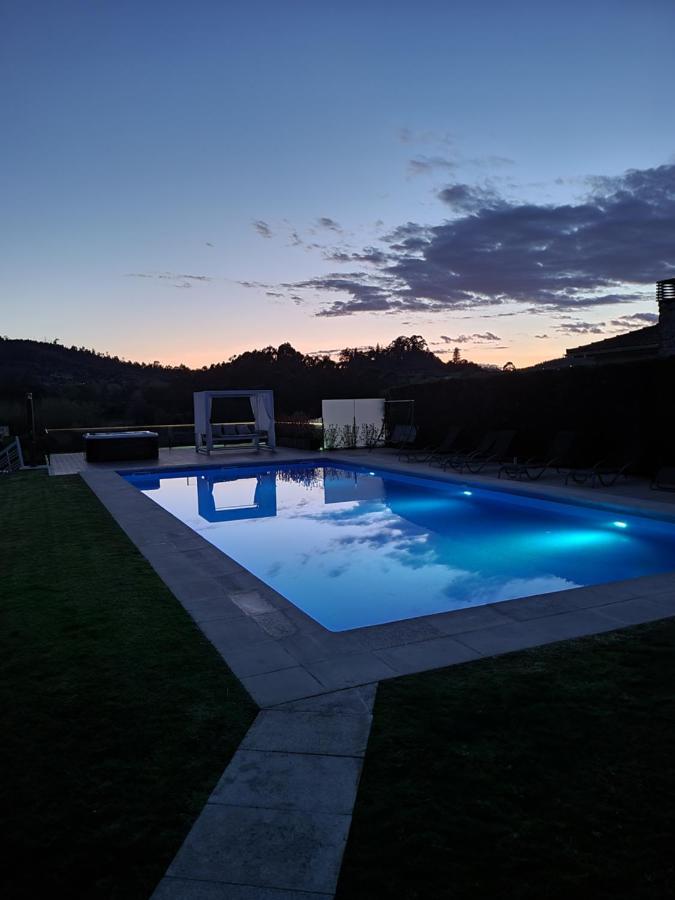 Villa Moura - Pool & Jacuzzi Povoa de Lanhoso ภายนอก รูปภาพ