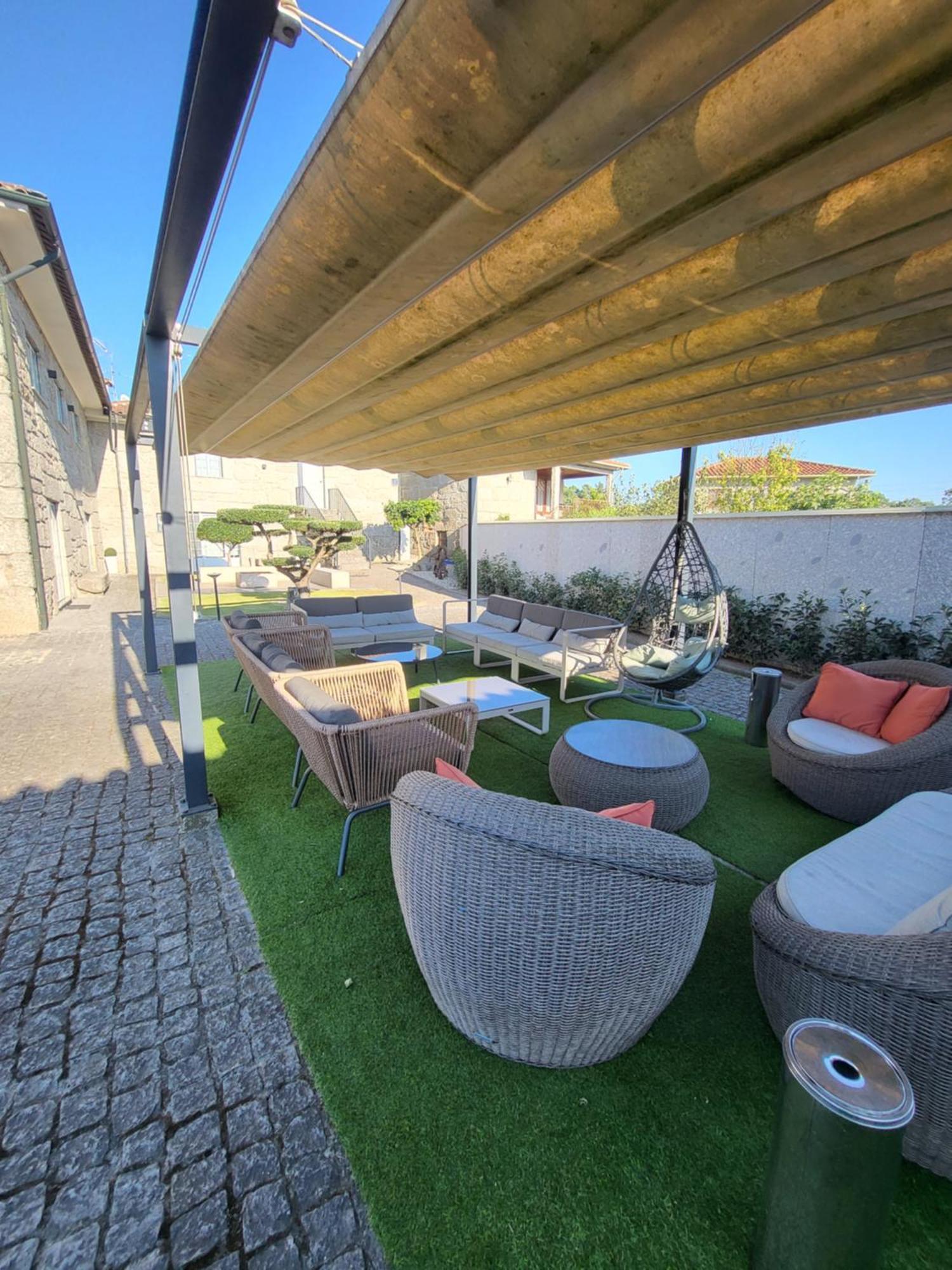 Villa Moura - Pool & Jacuzzi Povoa de Lanhoso ภายนอก รูปภาพ